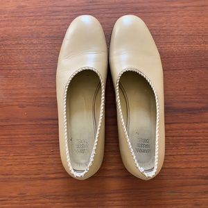 Maryam Nassir Zadeh Flat